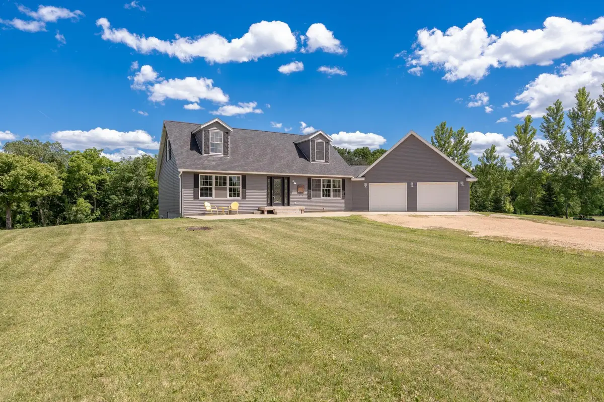 38653 Woodview Circle, Le Center, MN 56057 - #1