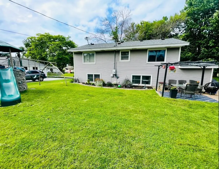 2516 103rd Avenue Nw, Coon Rapids, MN 55433 - #2