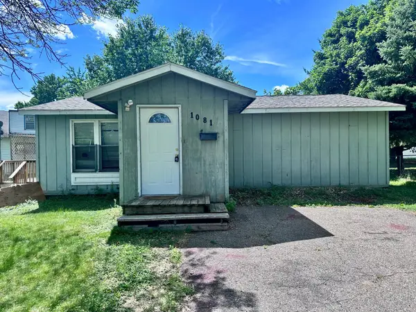 1081 Zemble Street, Chaska, MN 55318