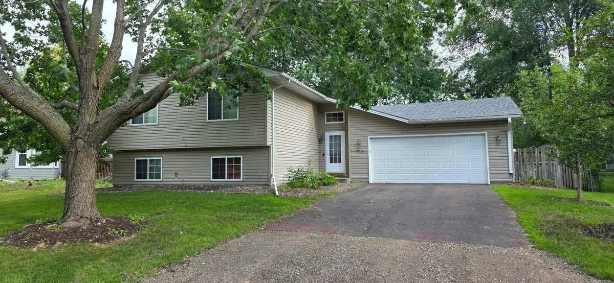 709 74th Avenue N, Brooklyn Park, MN 55444 - #1