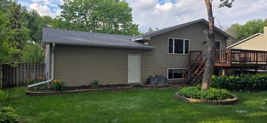 709 74th Avenue N, Brooklyn Park, MN 55444 - #3
