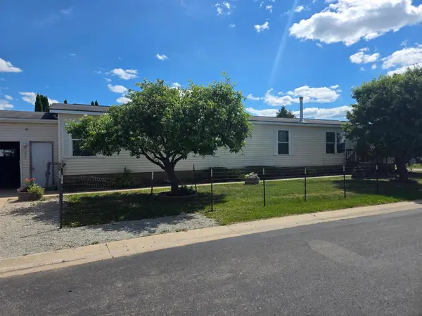 157 Southfork Drive Se, Kasson, MN 55944