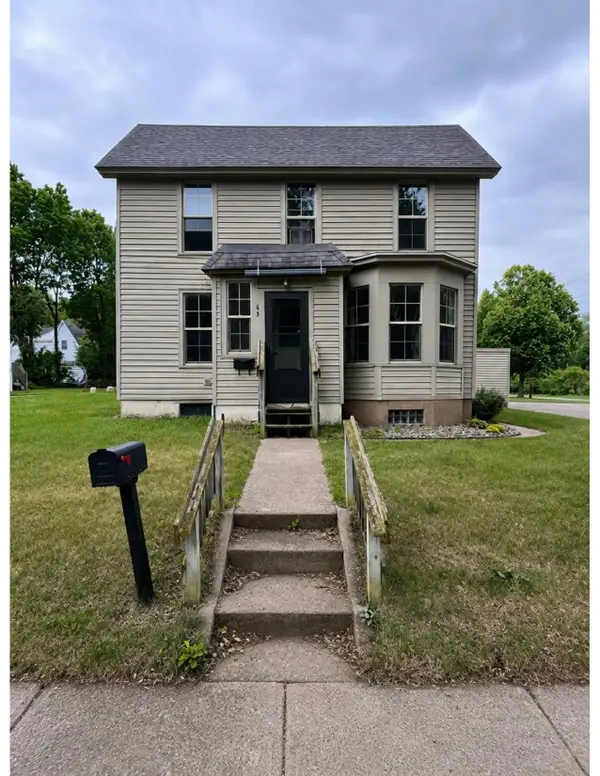 637 Lake Street, Eau Claire, WI 54703