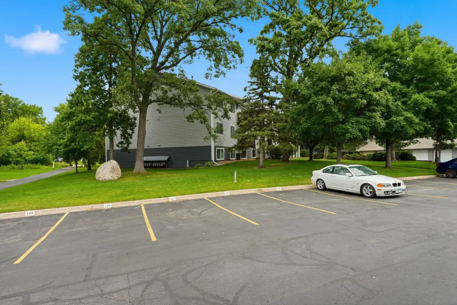 1801 113th Avenue Nw #106, Coon Rapids, MN 55433 - #2