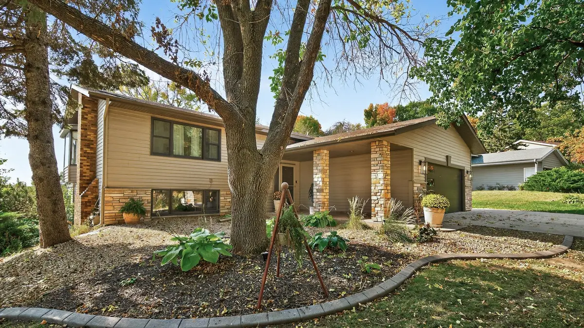15601 Highland Avenue Nw, Prior Lake, MN 55372 - #1