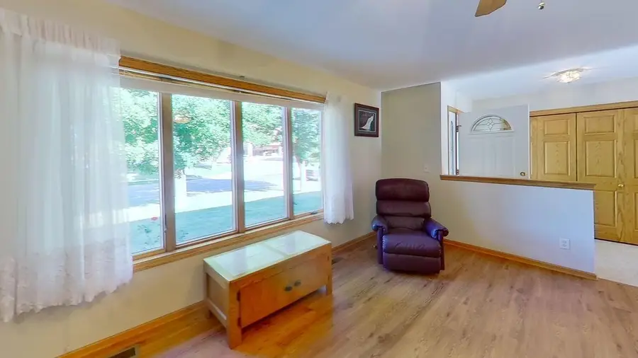 401 S Bruce Street S, Marshall, MN 56258 - #3