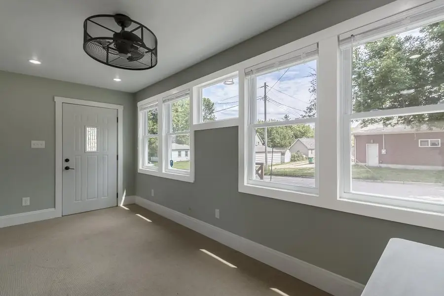 103 E 4th Street, Hanska, MN 56041 - #2