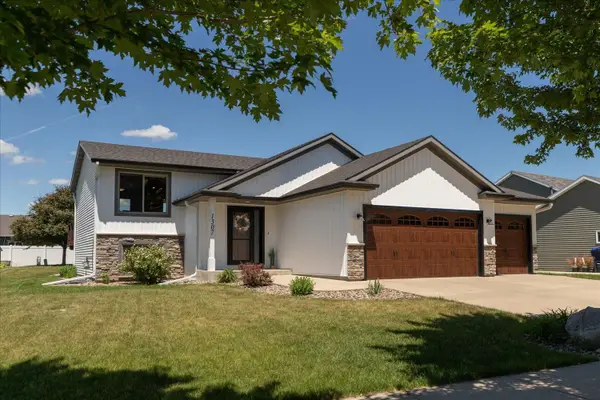 1307 3rd Street Nw, Kasson, MN 55944