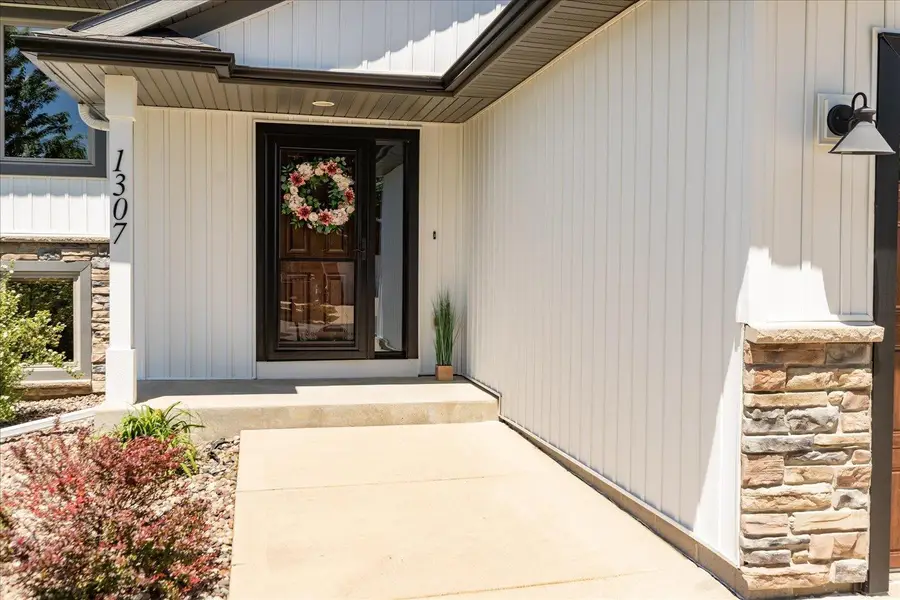 1307 3rd Street Nw, Kasson, MN 55944 - #3