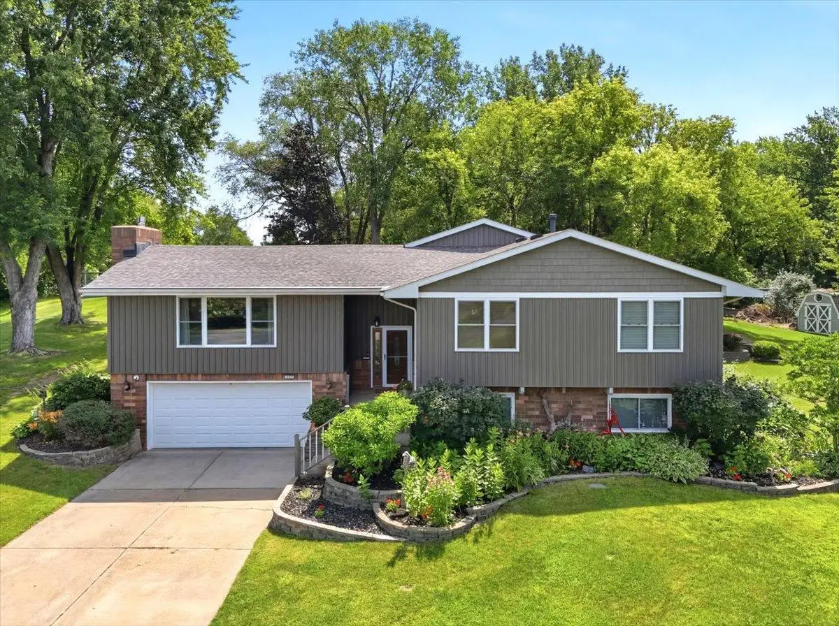 2432 73rd Court E, Inver Grove Heights, MN 55076 - #1