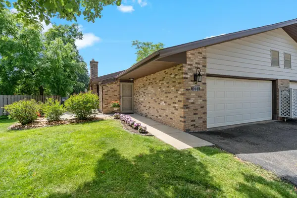 1221 Archer Lane N, Plymouth, MN 55447