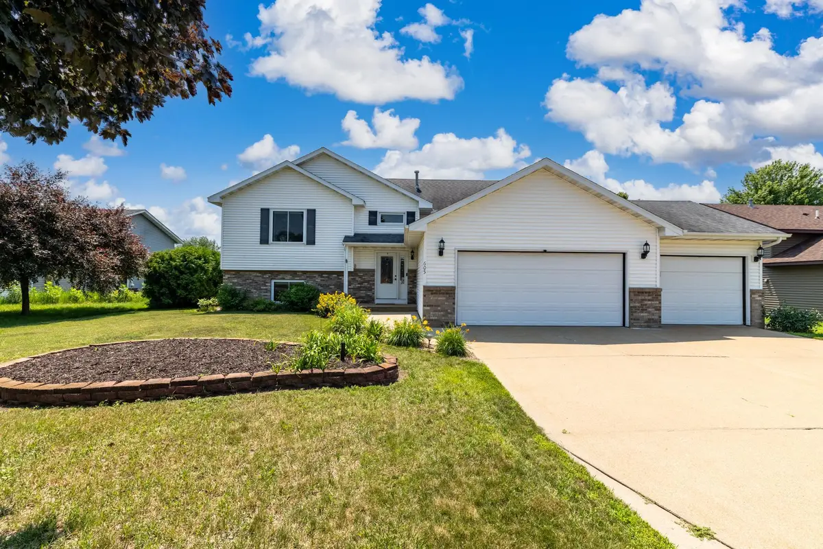 605 E South Street, Belle Plaine, MN 56011 - #1
