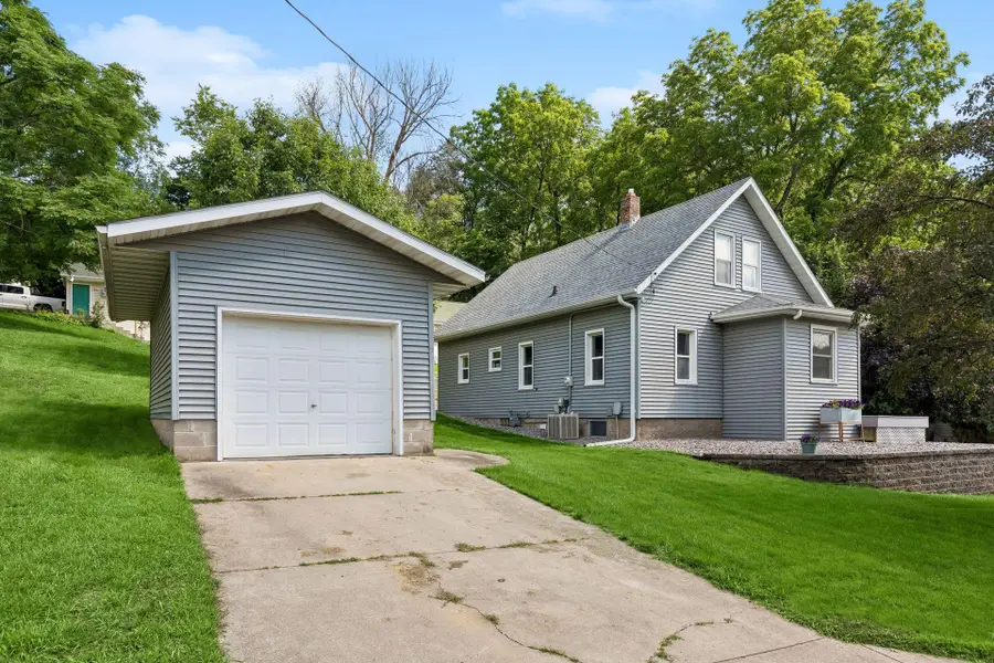 520 Hawthorn Street, Red Wing, MN 55066 - #3