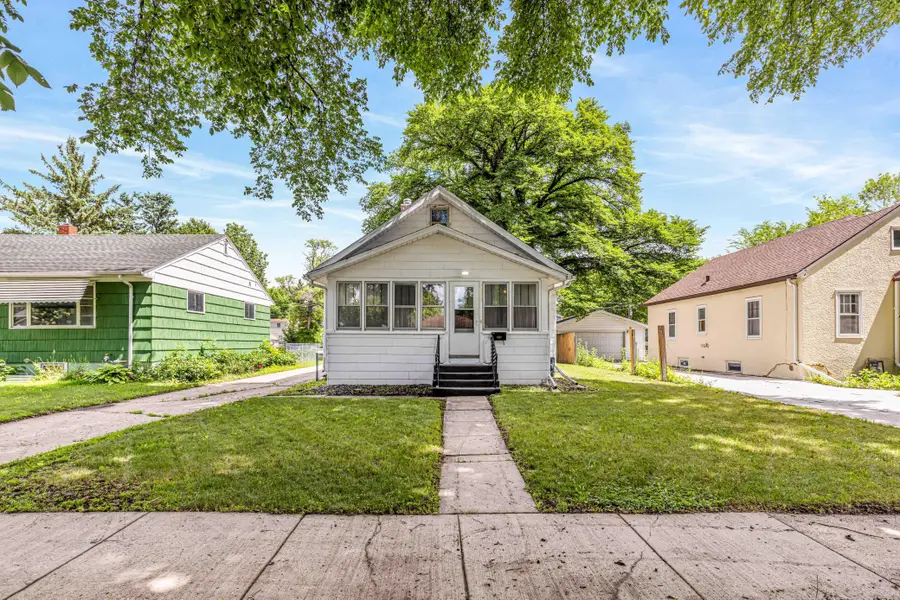 1513 11th Street N, Fargo, ND 58102 - #3