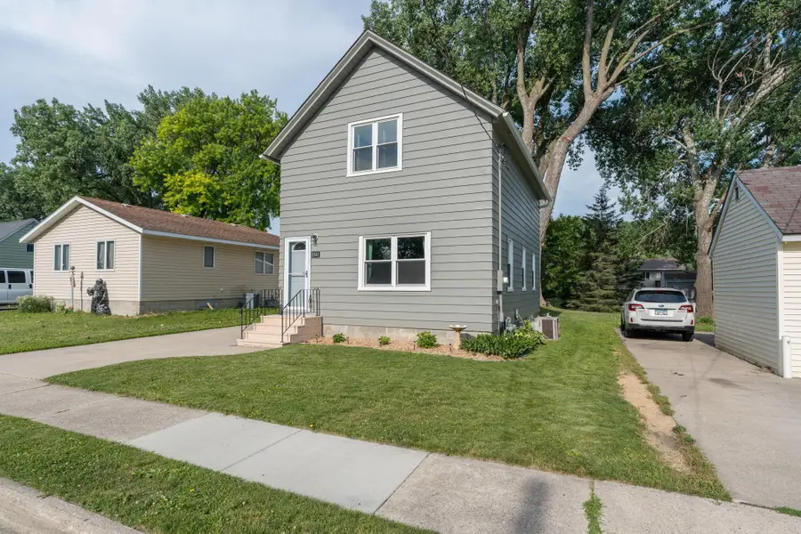 1041 Quincy Street, Mankato, MN 56003 - #3