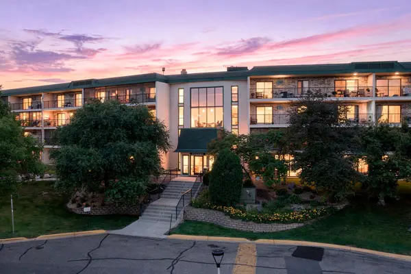 10411 Cedar Lake Road #419, Minnetonka, MN 55305
