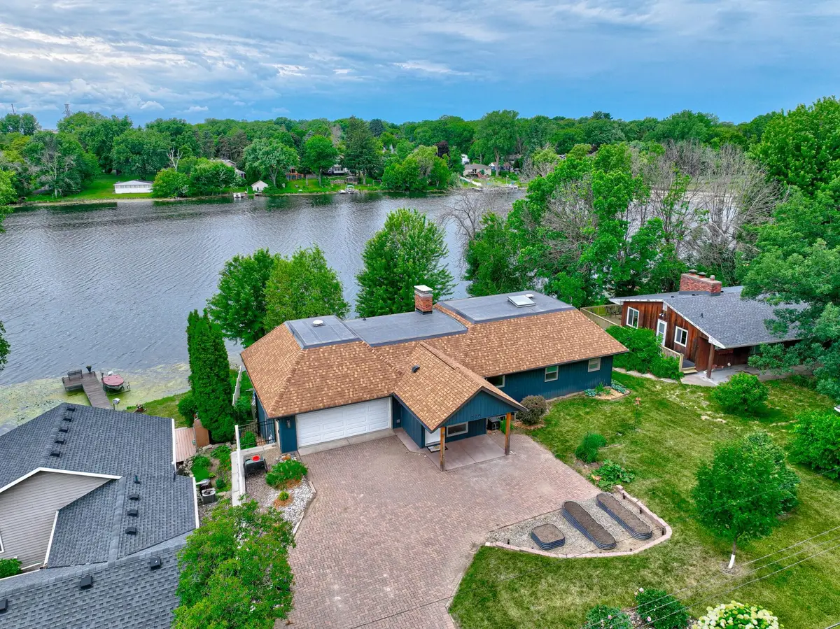 520 Glenbrook Avenue N, Oakdale, MN 55128 - #1