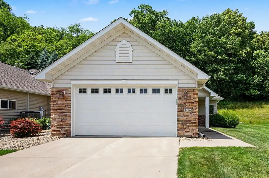 3476 Briarview Court, Red Wing, MN 55066 - #2