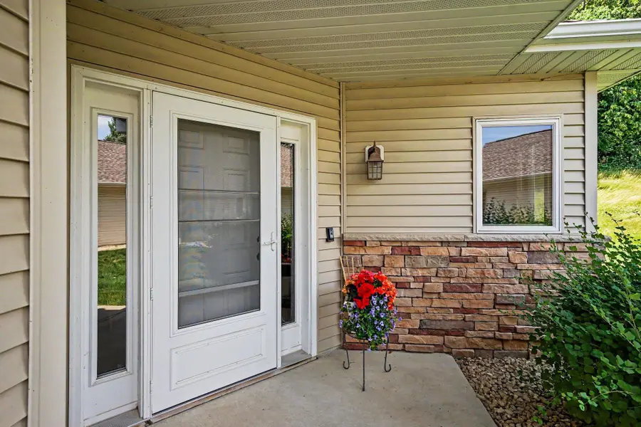 3476 Briarview Court, Red Wing, MN 55066 - #3
