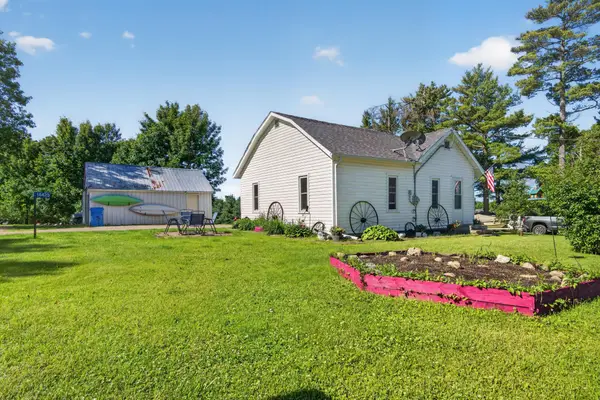 14420 Pillsbury Lane Se, Hines, MN 56647