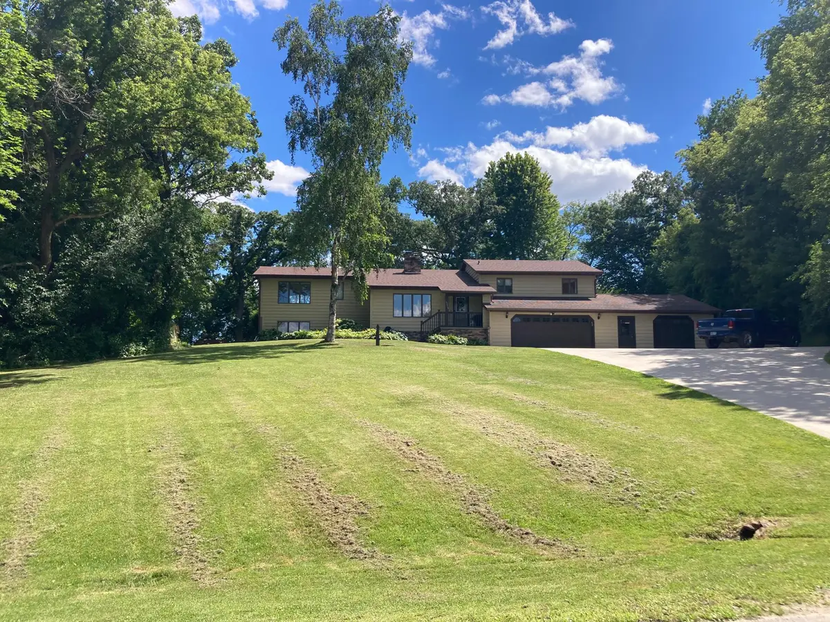 17910 Wedgewood Drive, Zumbrota, MN 55992 - #1