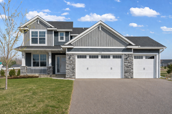 7449 203rd Street W, Lakeville, MN 55044