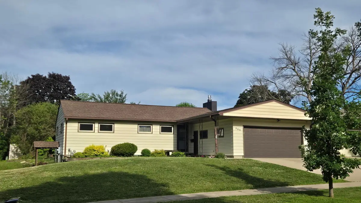 305 20th Street Nw, Austin, MN 55912 - #1