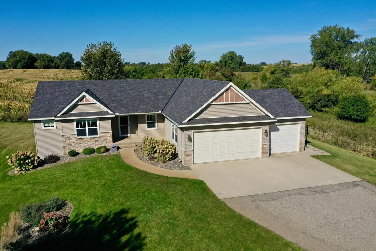 7600 12th Street Nw, Willmar, MN 56201 - #1