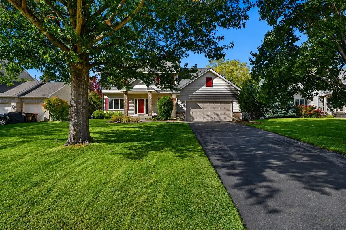 1860 Spinaker Drive, Woodbury, MN 55125 - #1