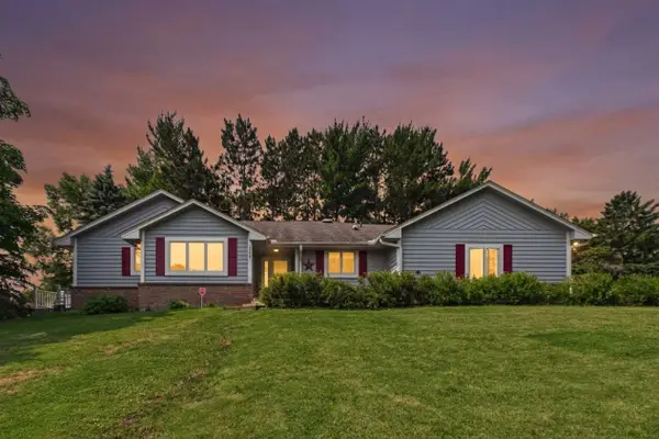 3235 Park Overlook Drive, Shoreview, MN 55126