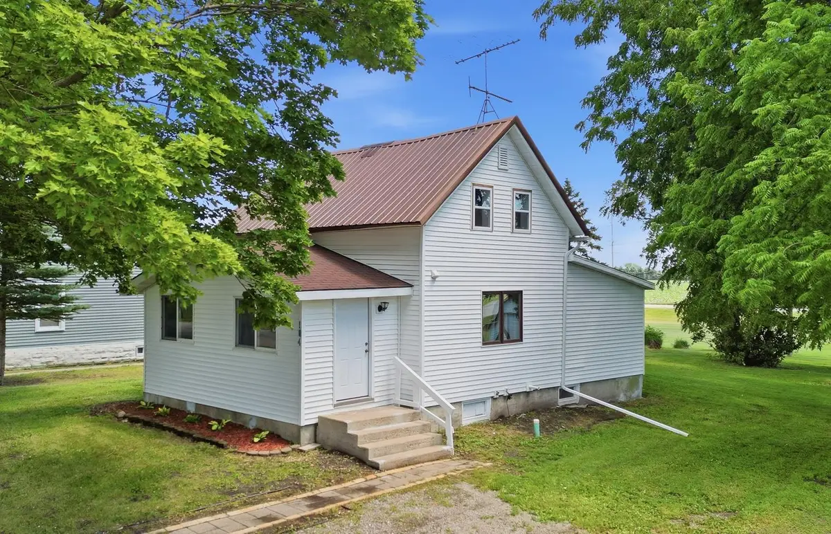 104 N Secor Street, Bricelyn, MN 56014 - #1