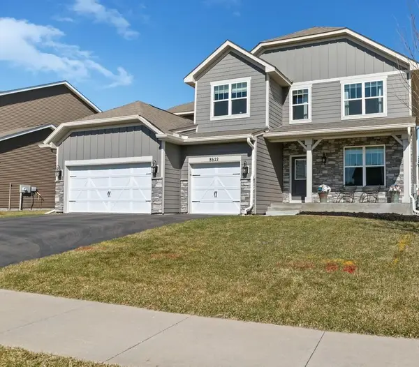 8622 Platinum Cove, Woodbury, MN 55129