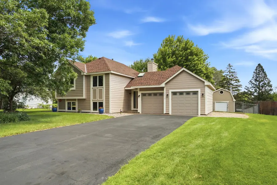 12013 Aztec Street Nw, Coon Rapids, MN 55433 - #2