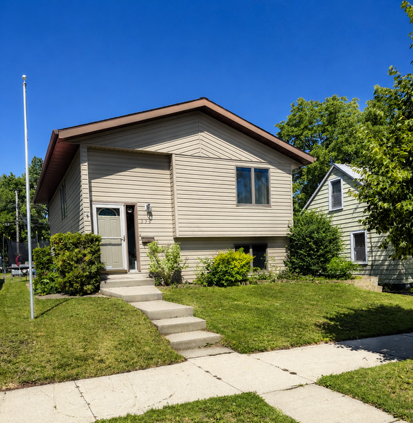 325 24th Avenue N, Saint Cloud, MN 56303