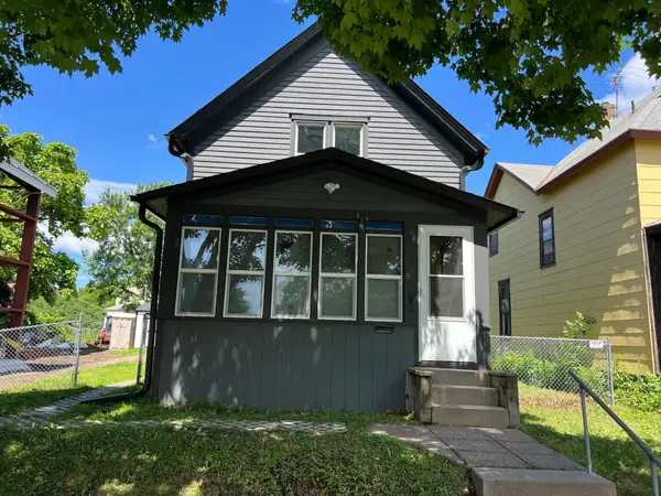 685 Stewart Avenue, Saint Paul, MN 55102