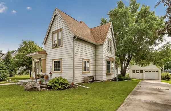 605 University Avenue, Spring Valley, MN 55975