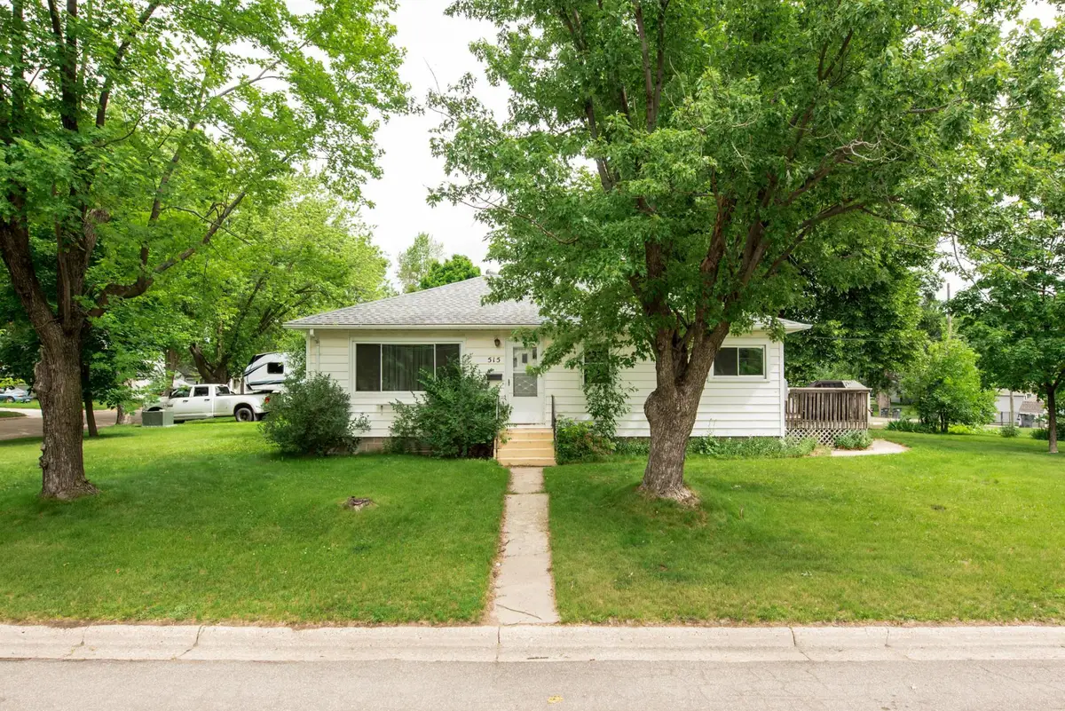 515 15th Avenue W, Alexandria, MN 56308 - #1