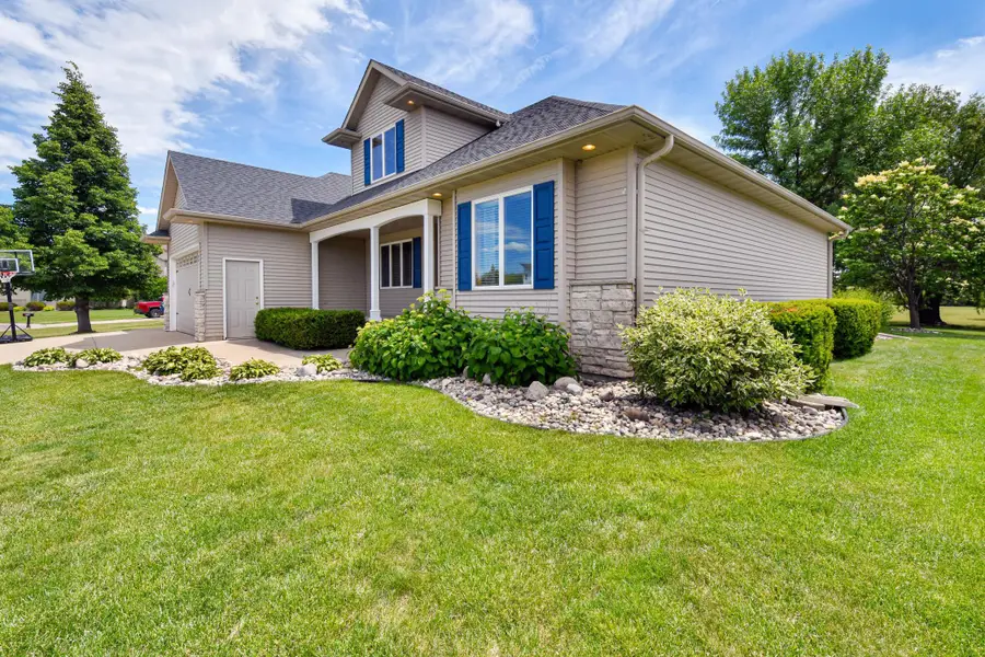 309 43rd Avenue S, Moorhead, MN 56560 - #2