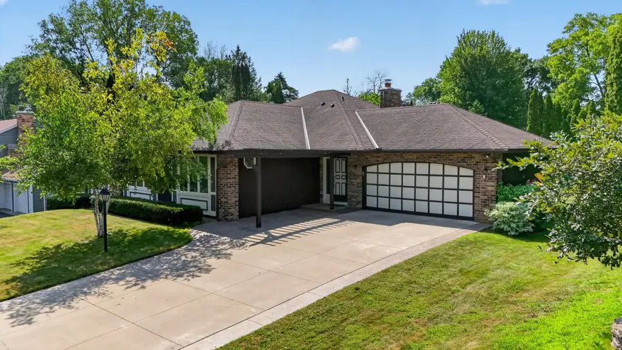21 Carriage Lane, Burnsville, MN 55306 - #2