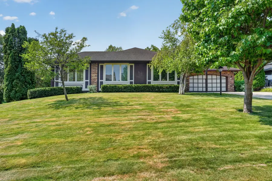 21 Carriage Lane, Burnsville, MN 55306 - #3