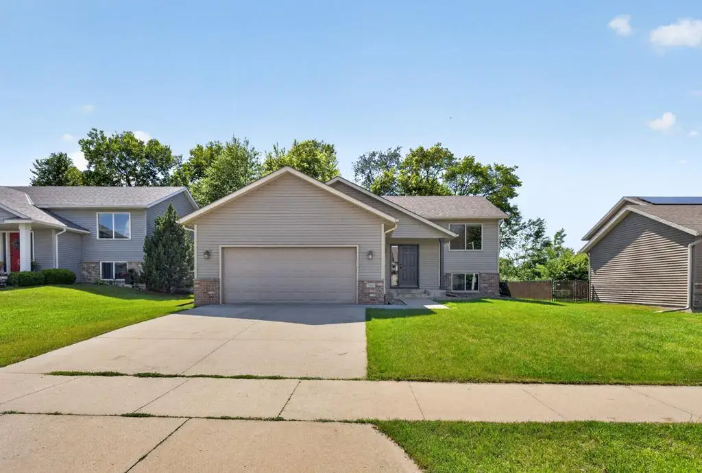 3909 46th Avenue Nw, Rochester, MN 55901 - #1