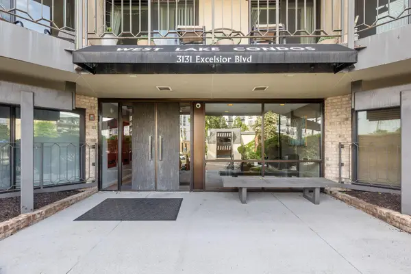3131 Excelsior Boulevard #211, Minneapolis, MN 55416