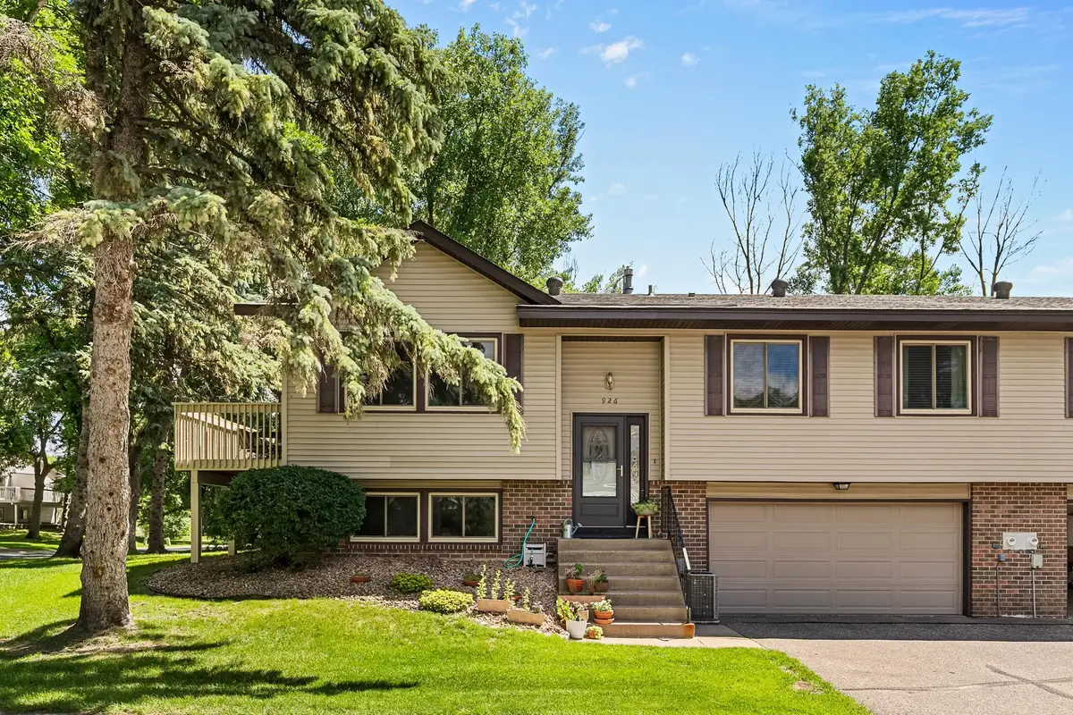 926 Sherwood Road, Shoreview, MN 55126 - #1