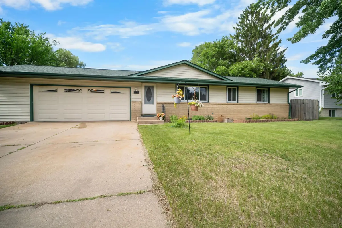 701 Ballantyne Lane Ne, Spring Lake Park, MN 55432 - #1