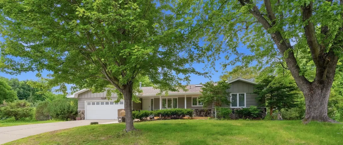2005 Kelly Drive, Golden Valley, MN 55427 - #1