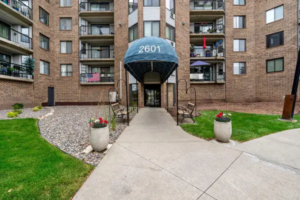 2601 Kenzie Terrace #315, Saint Anthony, MN 55418