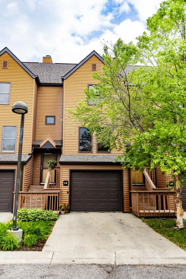 1415 W Gateway Circle S #19, Fargo, ND 58103