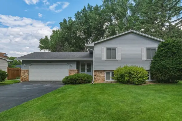 16500 Lake Ridge Drive, Maple Grove, MN 55311