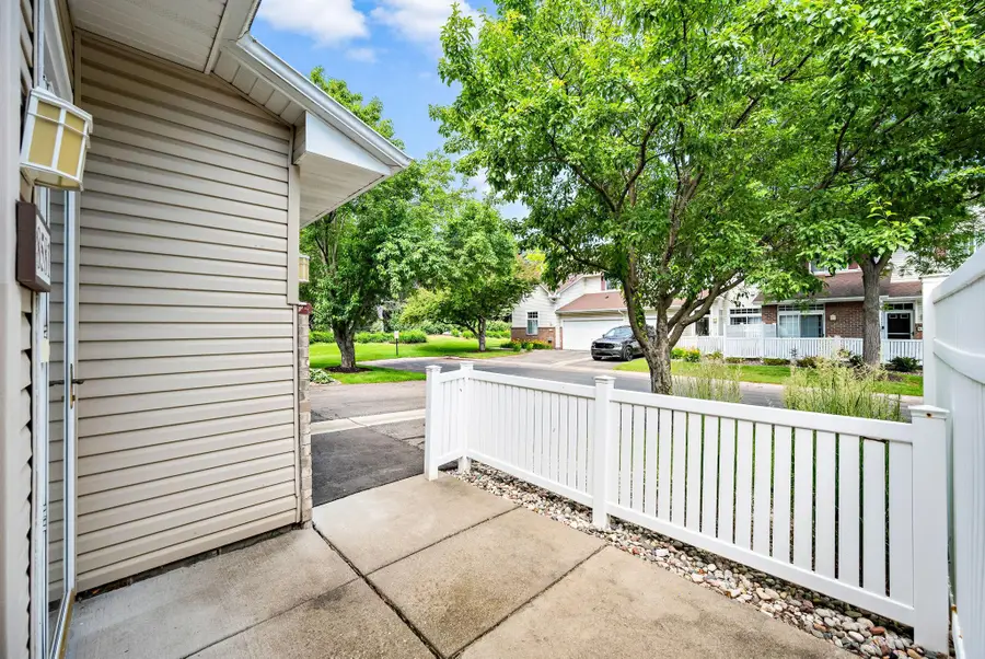 8581 Cortland Road, Eden Prairie, MN 55344 - #3