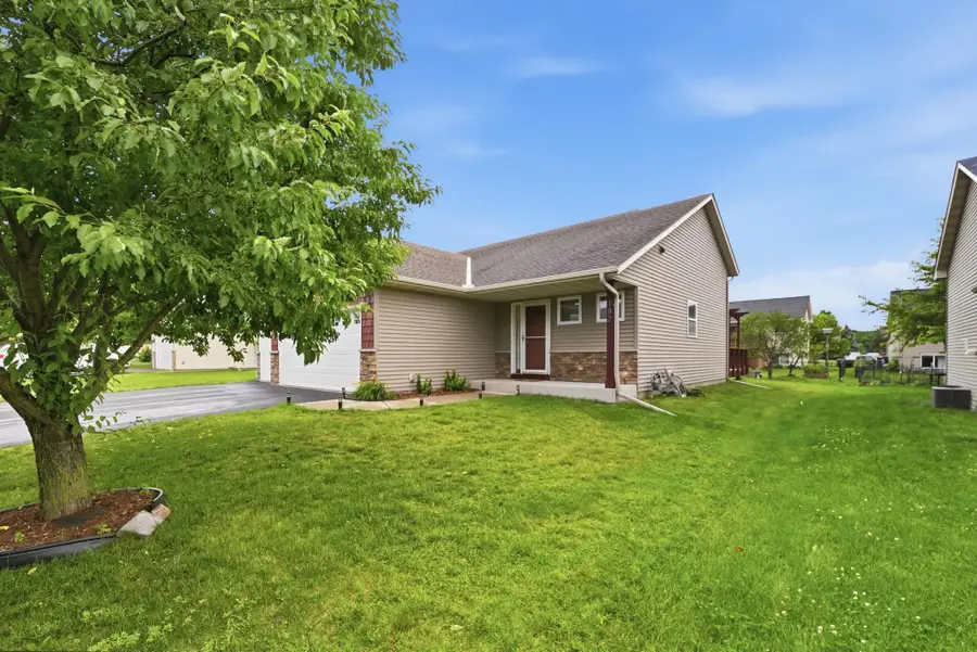 182 Ardennes Avenue Ne, Shakopee, MN 55379 - #3